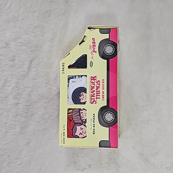 Stranger Things 3 Pairs Crew Socks Size 6-12 - Picture 3 of 5